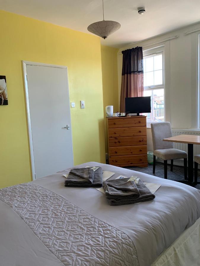 Park Inn Hotel Folkestone Фолкстон Екстер'єр фото